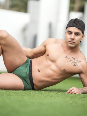 Connor Dagger by Lucas Entetainment by Lucas Entetainment image #3