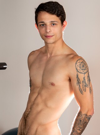 Kyle Wyncrest Bio & Info